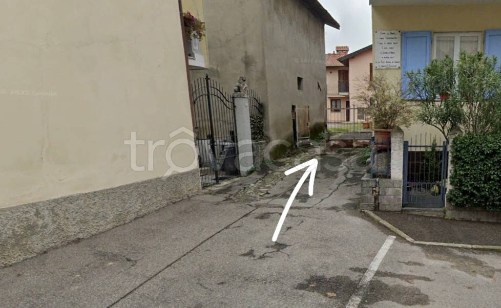 casa indipendente in vendita a Binago