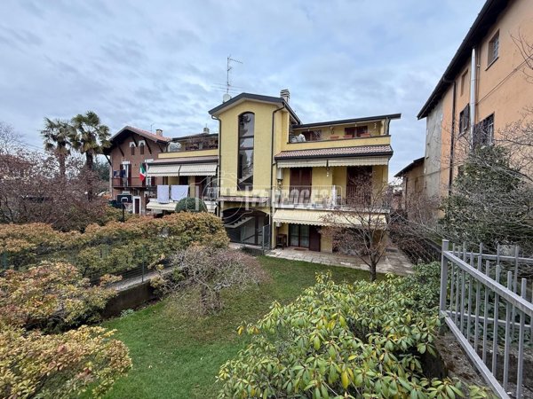 appartamento in vendita a Binago