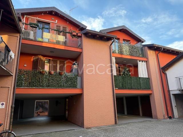 appartamento in vendita a Binago