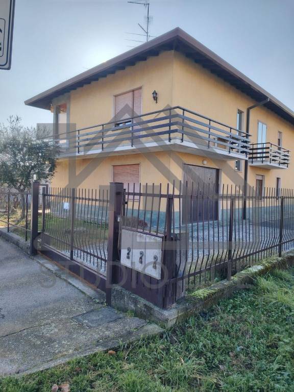 appartamento in vendita a Binago