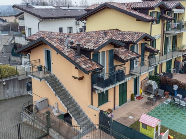 appartamento in vendita a Binago