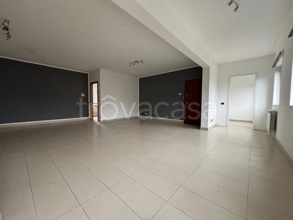 appartamento in vendita a Binago