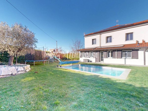 casa indipendente in vendita a Binago