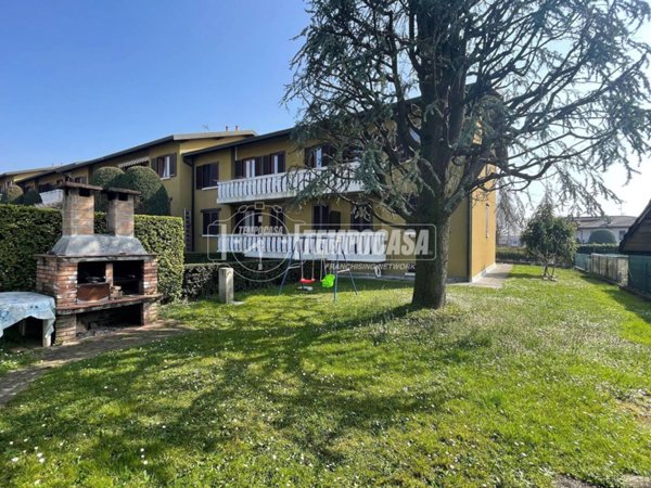 appartamento in vendita a Binago
