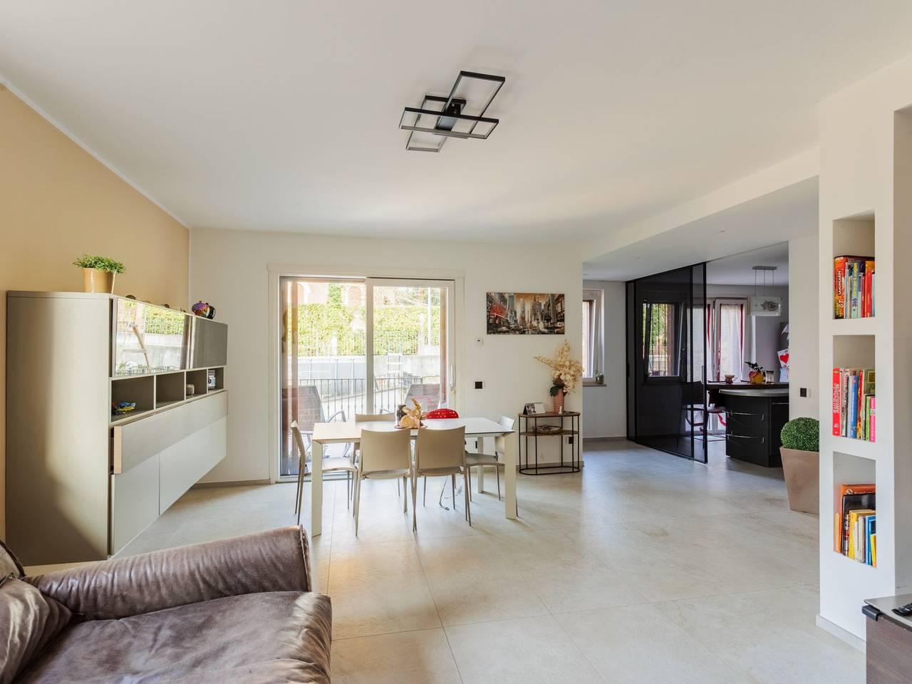 casa indipendente in vendita a Binago