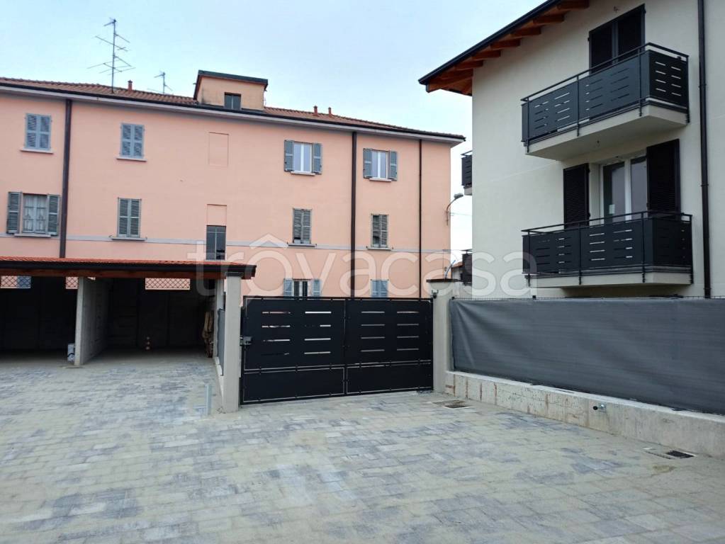 appartamento in vendita a Binago