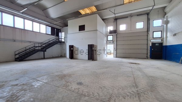 ufficio in vendita a Binago
