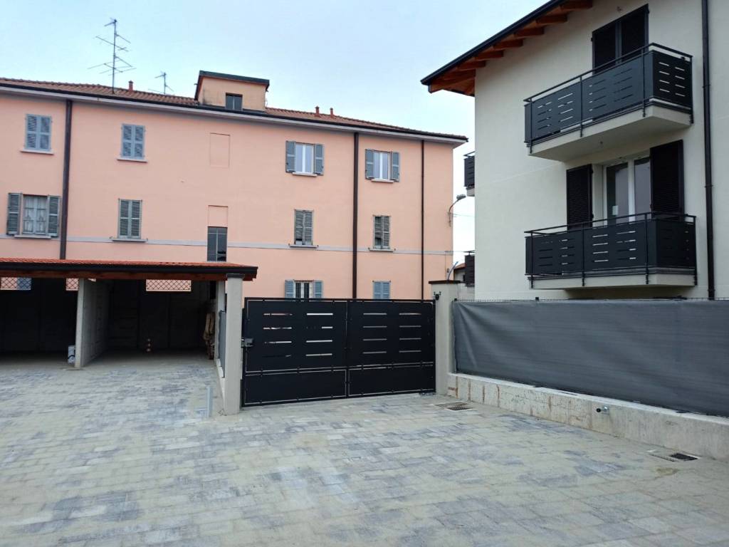 appartamento in vendita a Binago