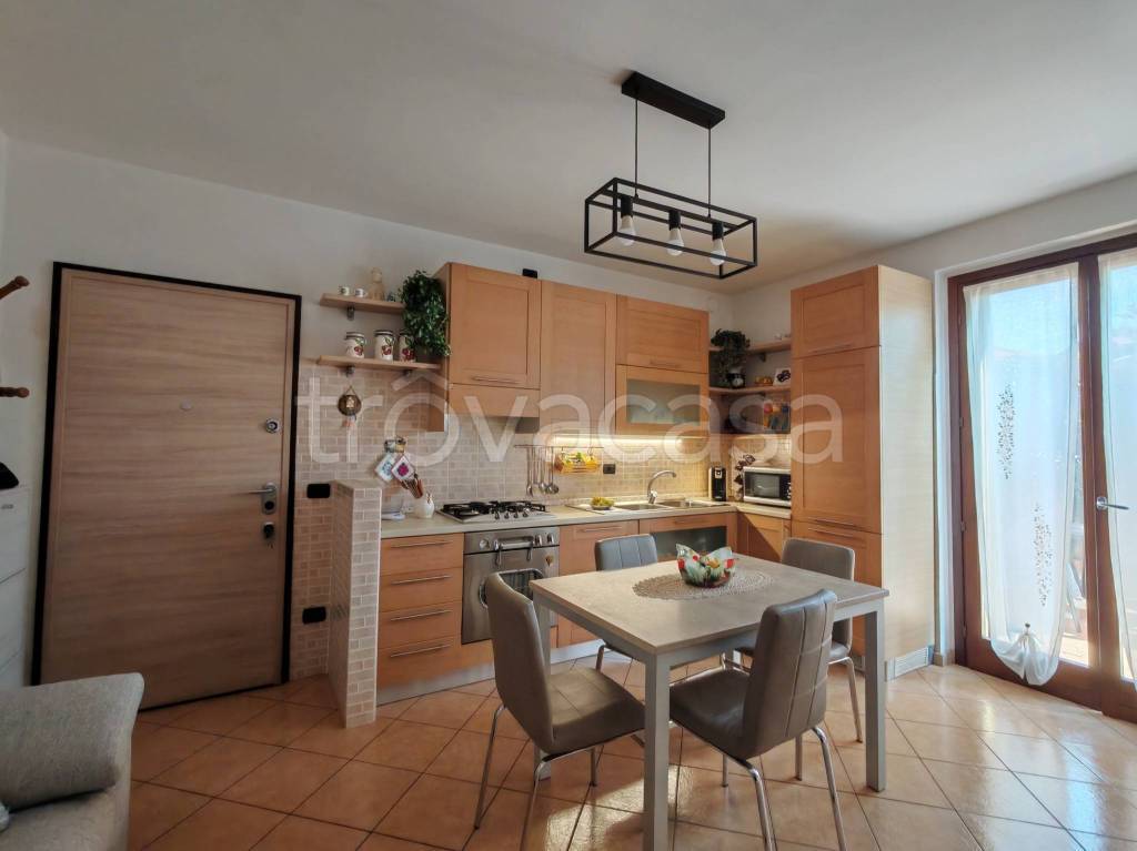 appartamento in vendita a Binago