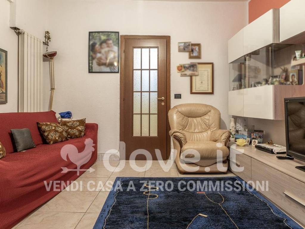 casa indipendente in vendita a Bizzarone