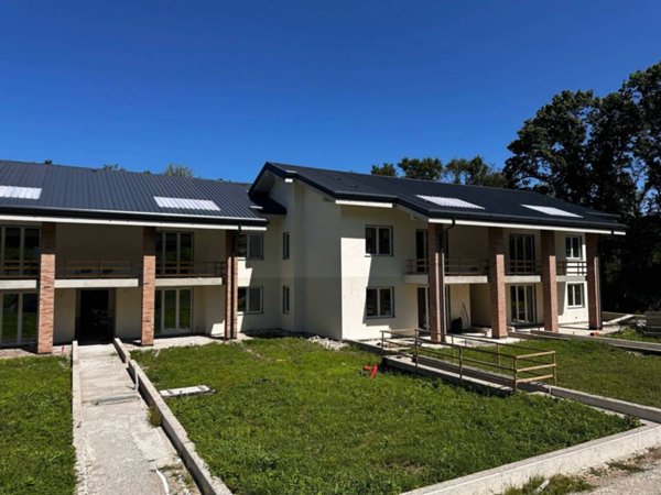 appartamento in vendita a Bizzarone