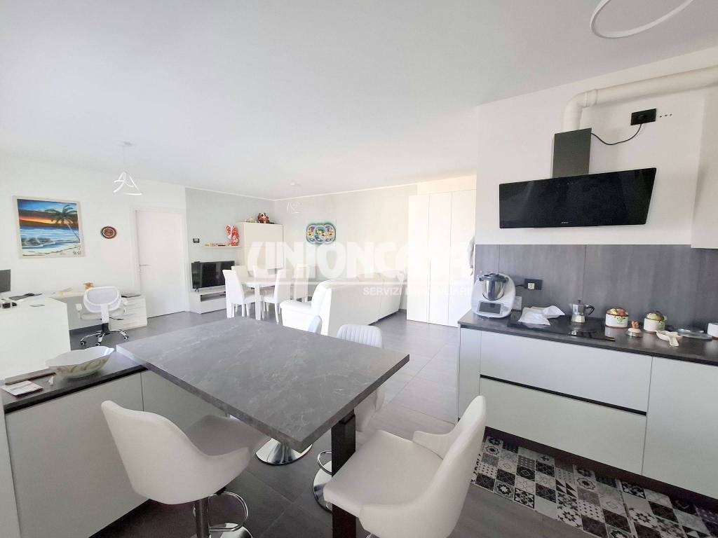 appartamento in vendita a Bizzarone