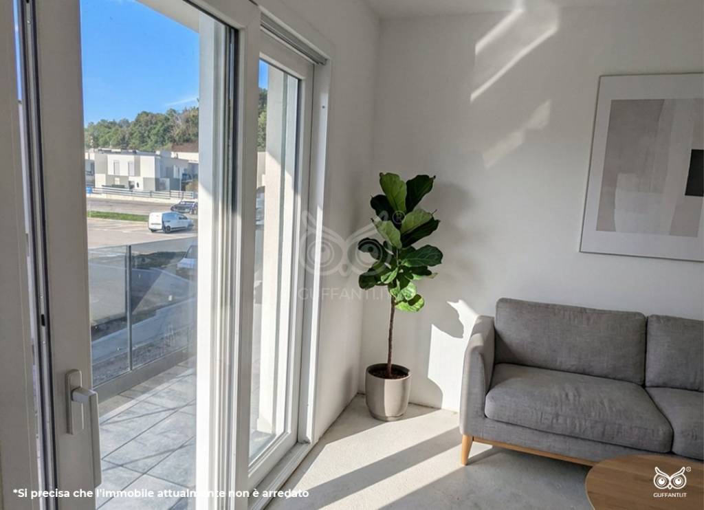 casa indipendente in vendita a Bizzarone