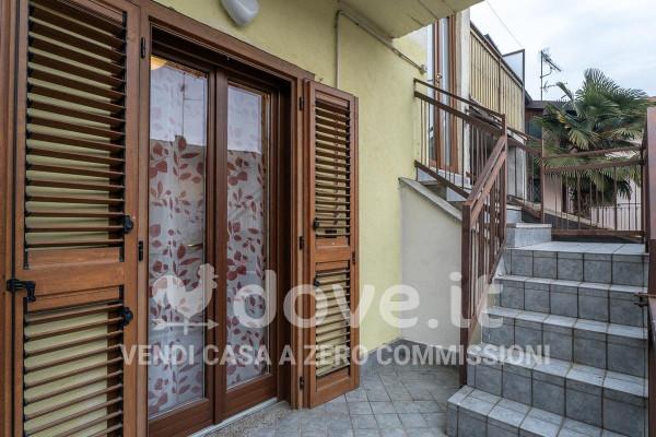 casa indipendente in vendita a Bizzarone