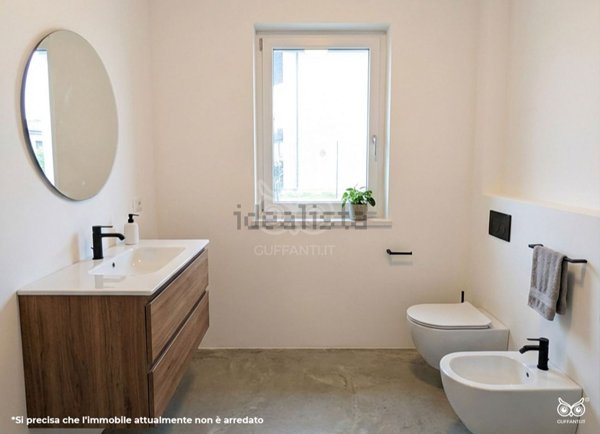 casa indipendente in vendita a Bizzarone