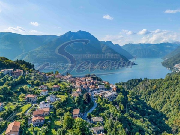 casa indipendente in vendita a Bizzarone