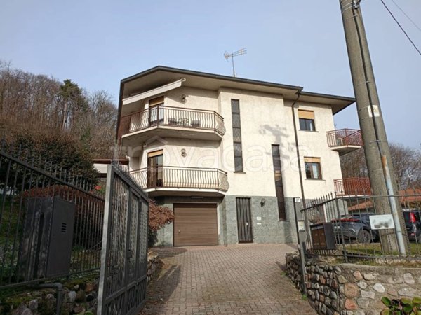 appartamento in vendita a Bizzarone