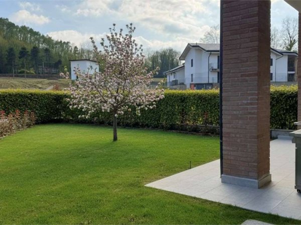 appartamento in vendita a Bizzarone