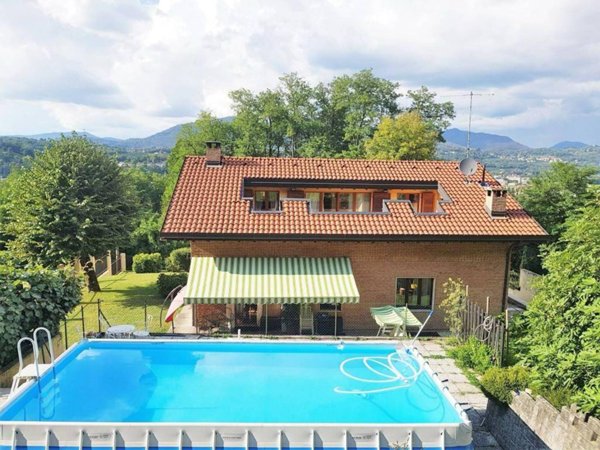 casa indipendente in vendita a Bizzarone