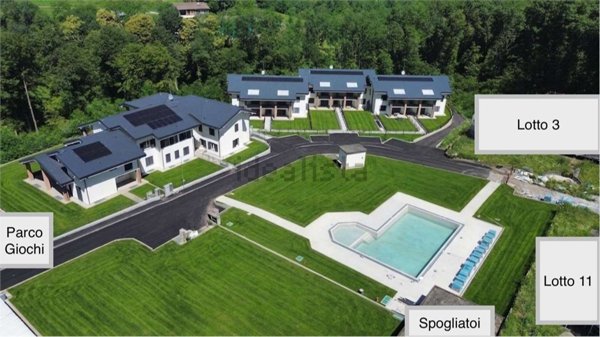 casa indipendente in vendita a Bizzarone