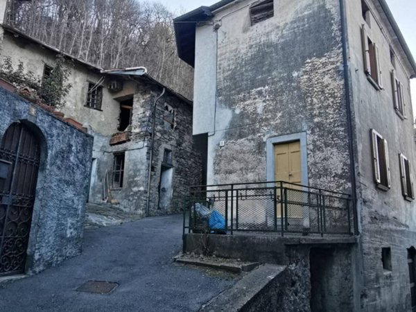 casa indipendente in vendita a Blessagno