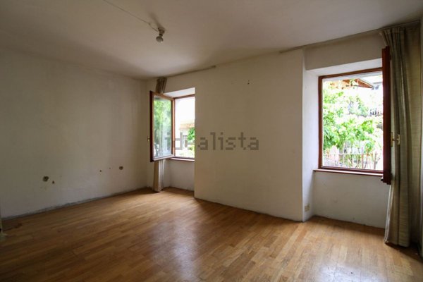 casa indipendente in vendita a Blessagno