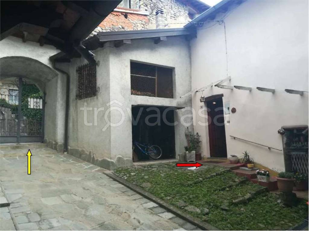 appartamento in vendita a Blessagno