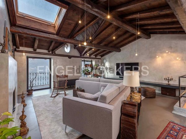 casa indipendente in vendita a Blevio