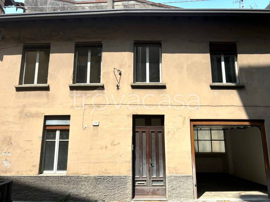 casa indipendente in vendita a Blevio