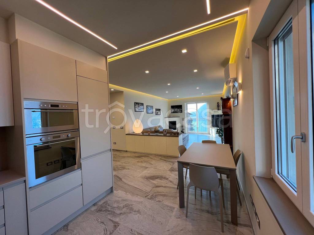 appartamento in vendita a Blevio