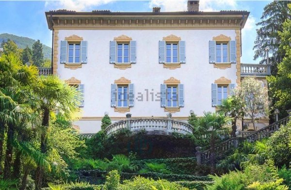 casa indipendente in vendita a Blevio