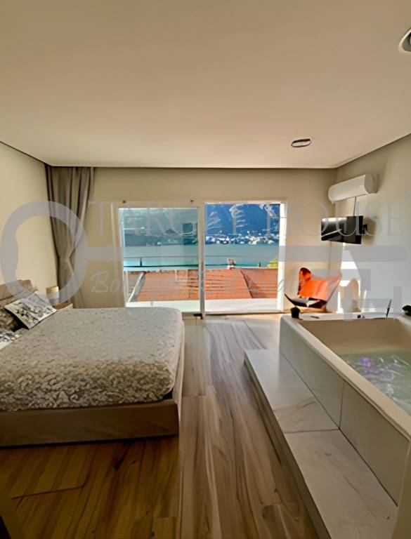 casa indipendente in vendita a Blevio