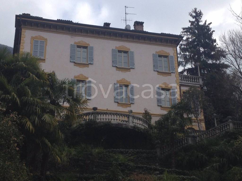 casa indipendente in vendita a Blevio