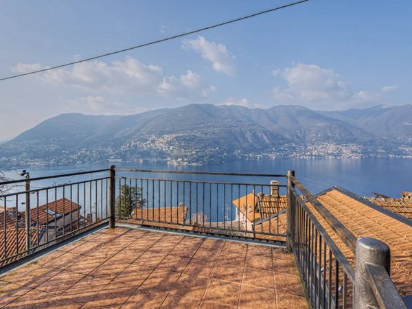casa indipendente in vendita a Blevio