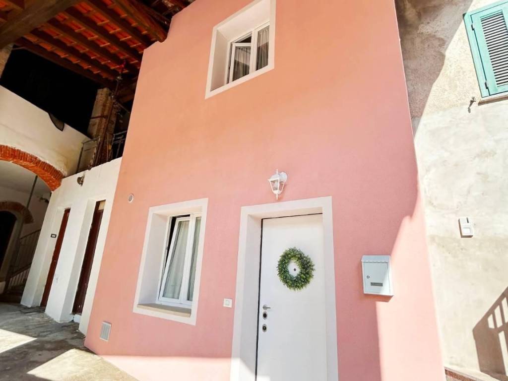 appartamento in vendita a Bregnano in zona San Michele
