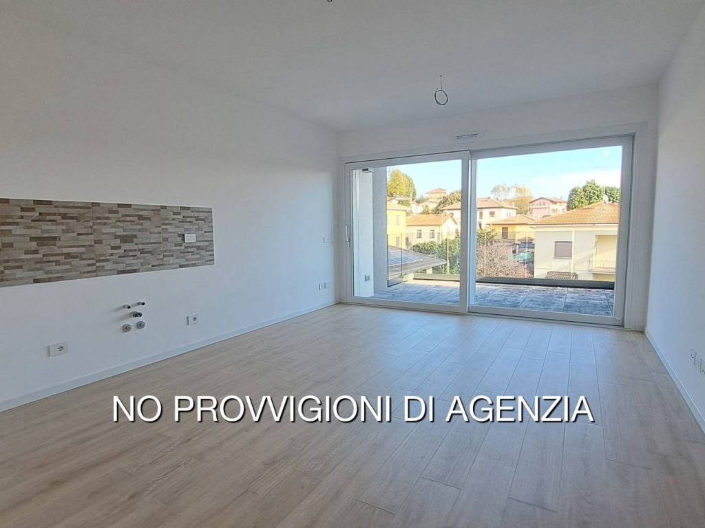 appartamento in vendita a Bregnano in zona Puginate