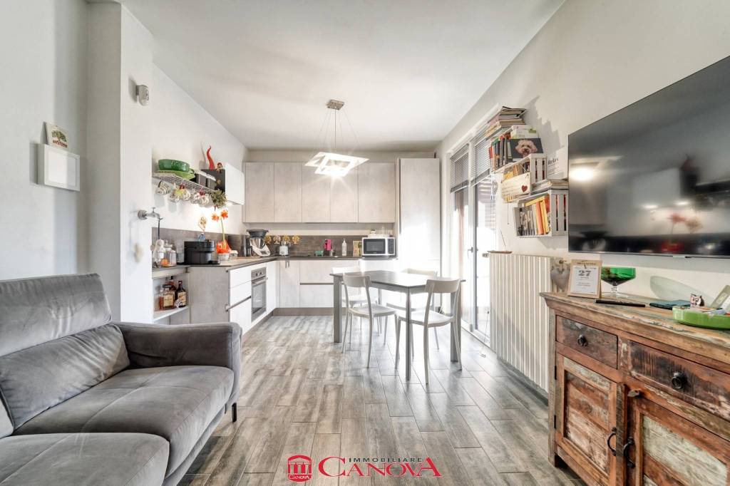 appartamento in vendita a Bregnano