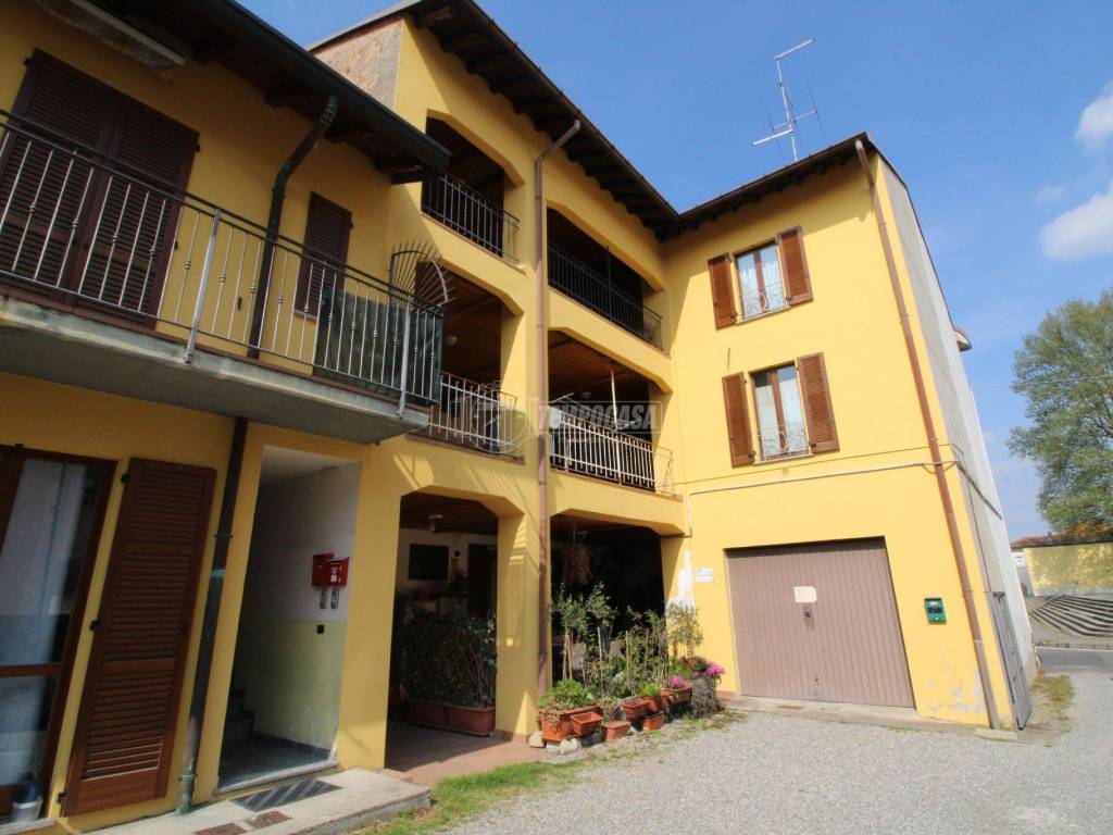 appartamento in vendita a Bregnano