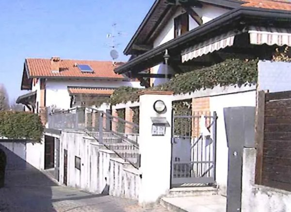 appartamento in vendita a Bregnano