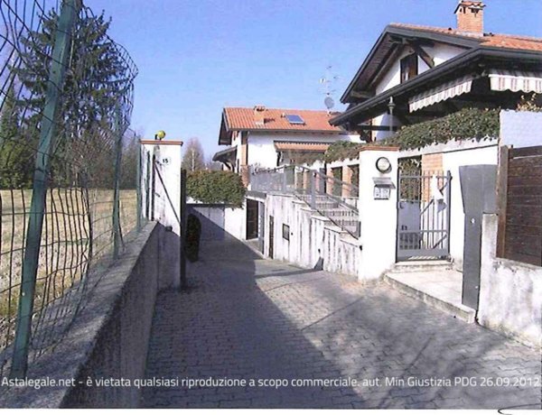 appartamento in vendita a Bregnano