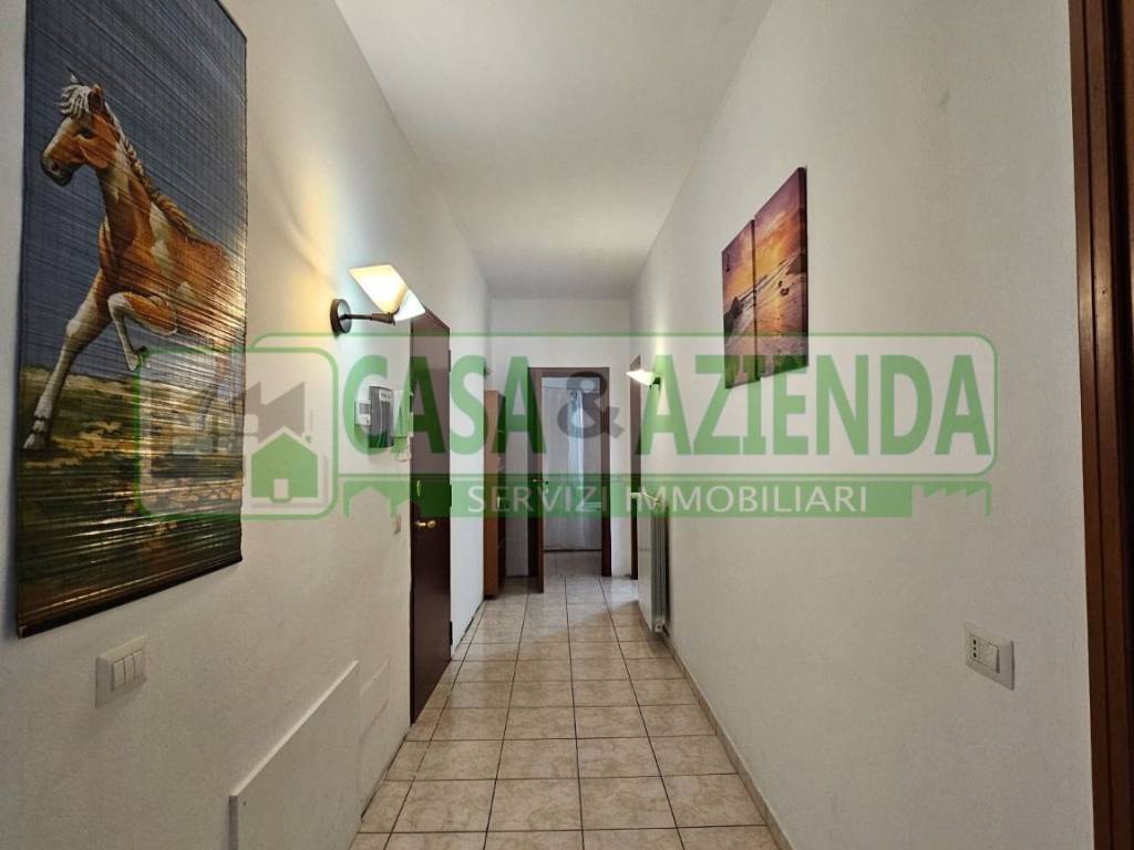 appartamento in vendita a Bregnano in zona San Michele