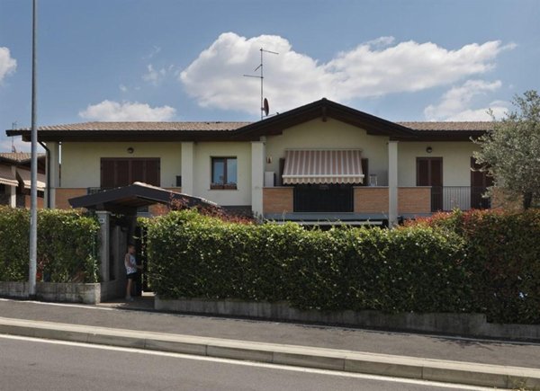appartamento in vendita a Bregnano
