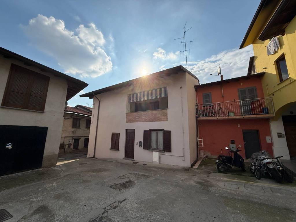 appartamento in vendita a Bregnano