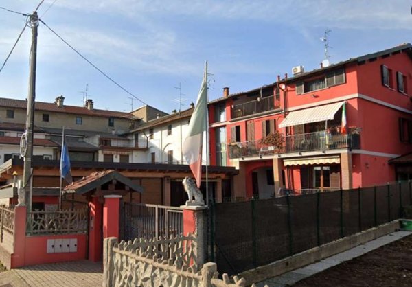appartamento in vendita a Bregnano in zona Menegardo