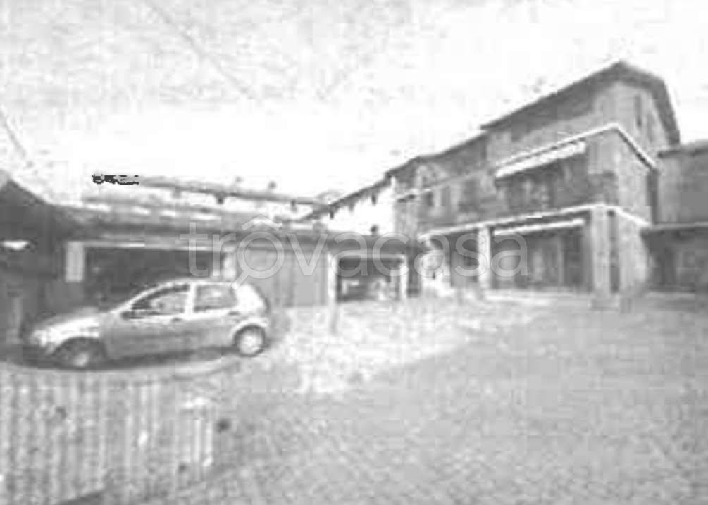 appartamento in vendita a Bregnano in zona Menegardo