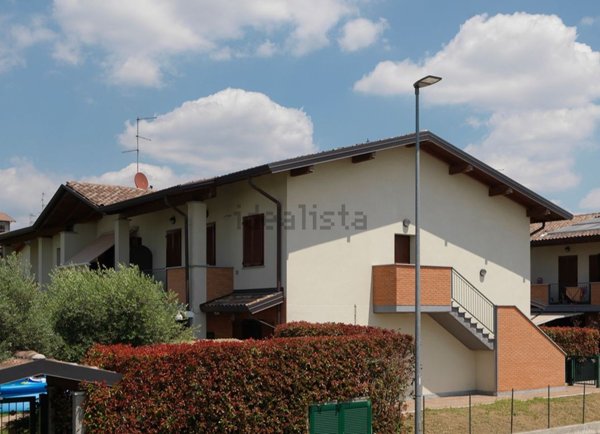 appartamento in vendita a Bregnano