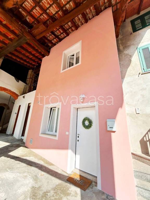 appartamento in vendita a Bregnano