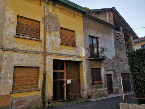 casa indipendente in vendita a Bregnano in zona San Giorgio