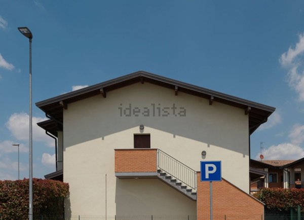 appartamento in vendita a Bregnano