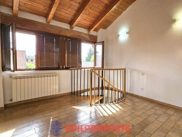 casa indipendente in vendita a Bregnano in zona San Michele